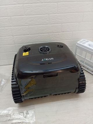 WYBOT C2: Robot limpiapiscinas AI