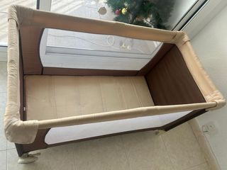 Cuna de viaje plegable