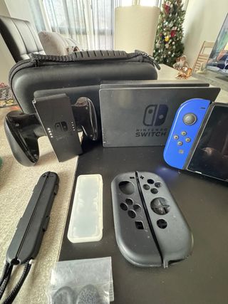 Nintendo Switch Completa Blu e Giallo