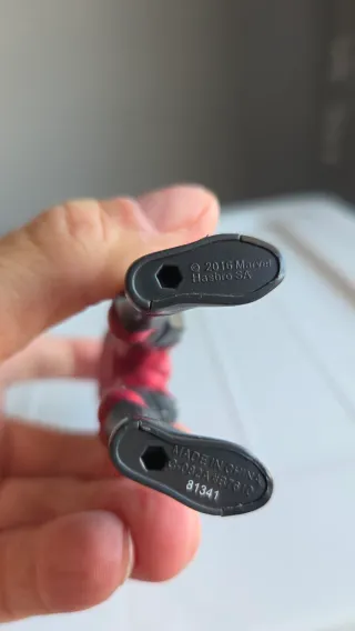 Muñecos Ant-Man y Black Panther Marvel