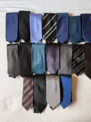 LOTE 18 CORBATAS HOMBRE TEX MAN ZARA TISSAIA ETC