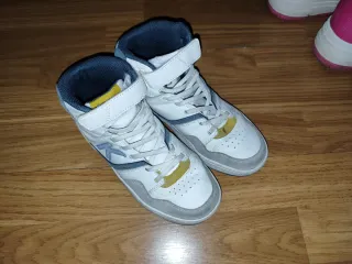 Botas Deportivas Kelme Talla 34