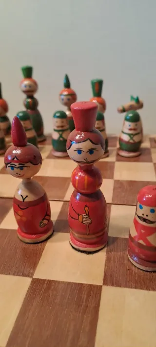 Scacchi Russi in Legno