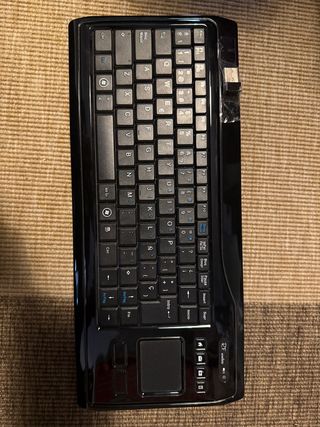 Teclado Inalámbrico con Mouse Táctil Negro