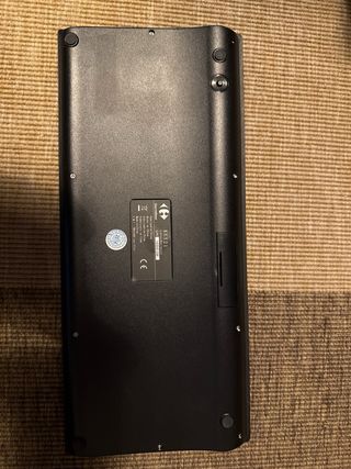 Teclado Inalámbrico con Mouse Táctil Negro