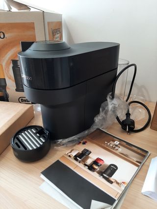 Cafetera nespresso vertuo pop aerochino 3