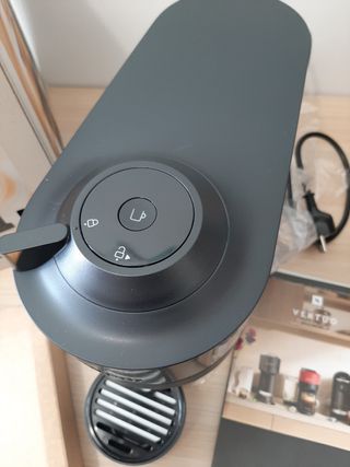 Cafetera nespresso vertuo pop aerochino 3