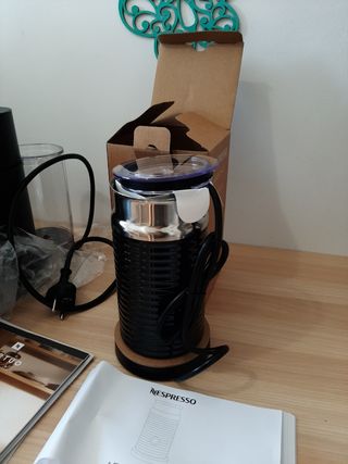 Cafetera nespresso vertuo pop aerochino 3