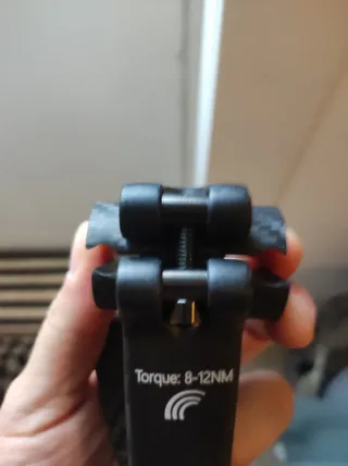 Tija carbono 350*27.2 para rieles 7x9 y 7x7