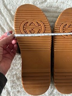 Sandalias Gucci T39 Beige/Marrón