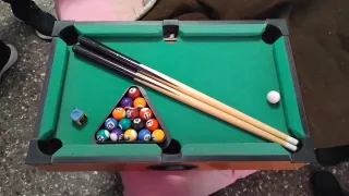 Mini mesa de billar con accesorios