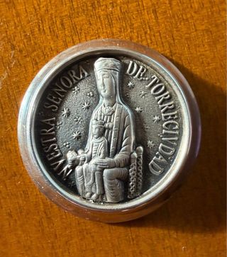 Medalla Imán de metal de la Virgen de Torreciudad