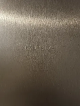 Congelador vertical Miele