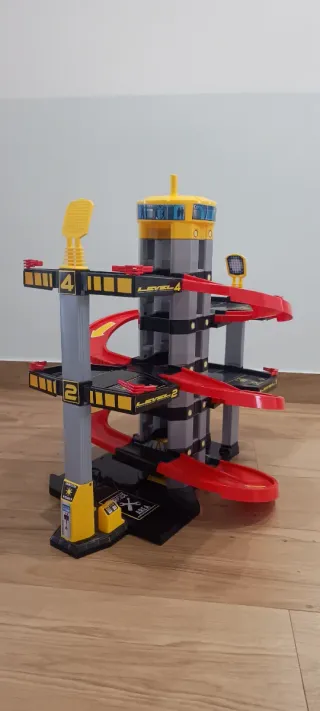 Parking Coches 4 Plantas Molto