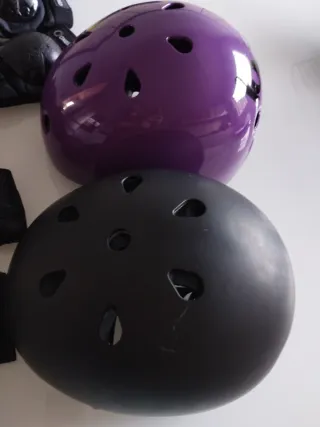 Cascos y protecciones para patinar