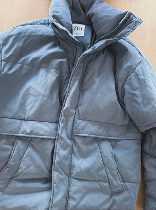Chaqueta plumífero Zara azul Talla M