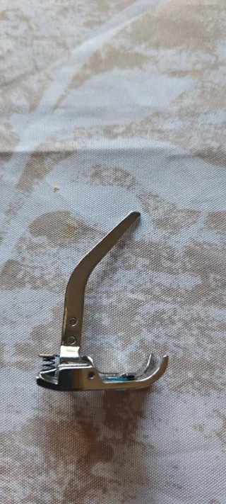 Prensatelas Sincrónico / Pie de Tricot