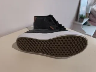 Zapatos Vans Negros y Marrones