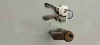 Bombín Cerradura TESA con 2 llaves