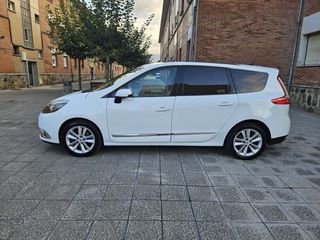 Renault Grand Scenic 2012