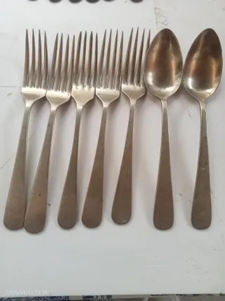 Juego de 6 cubiertos antiguos de alpaca