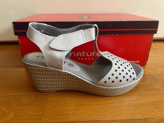 Sandalias cuña gris perla T.36