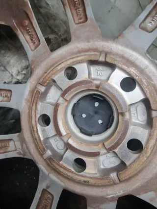 Llantas Ford Bridgestone 225/65 R17