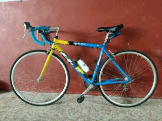 Bicicleta de carretera BH Gavia