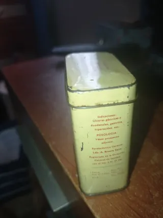 Antigua lata de farmacia Roter