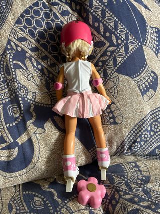 Nancy Patinadora Muñeca