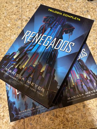 Estuche Trilogía Renegados 1 y 2