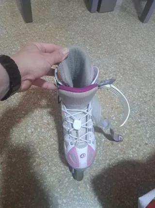 Patines en línea Rollerblade blancos y rosas