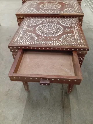 Juego de mesas de madera teca