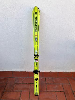 Esquís, palos, botas y cascos diferentes marcas