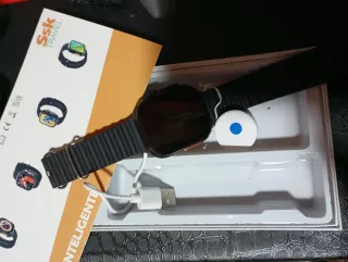 Smartwatch Gris y Negro