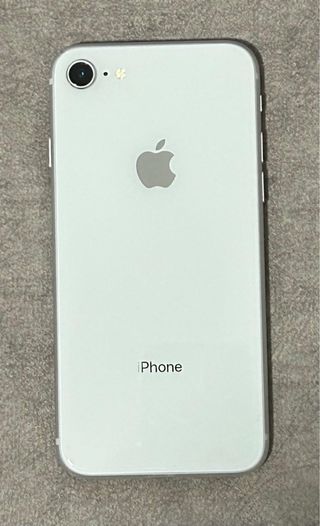 iPhone 8 64GB 4GB RAM Batería 80%