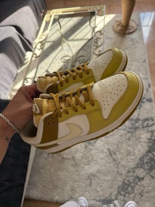 Nike Dunk Low Blanco/Dorado