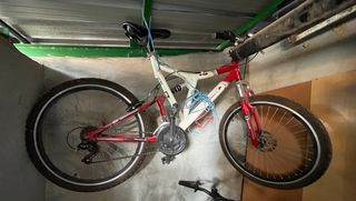 Bicicleta Maverick F-A3 Roja y Blanca