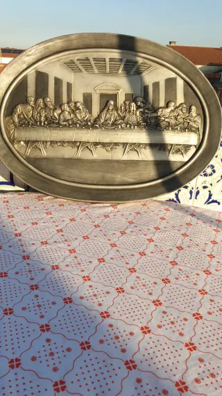 Prato Última Ceia em relevo de alumínio