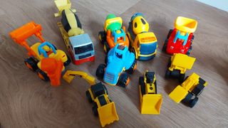 Lote de 10 camiones y gruas de juguete