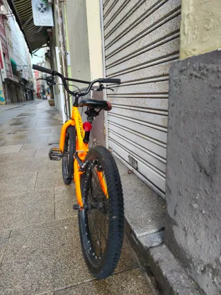 Bicicleta BMX Niño Monty Modelo 105