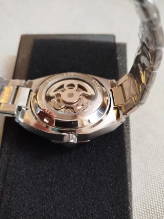 Reloj para hombre con movimiento automático