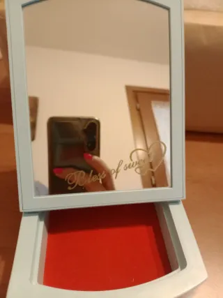 Portagioie vintage con specchiera e carillon