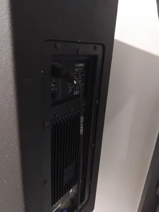 Yamaha DSR115 - Diffusore Attivo