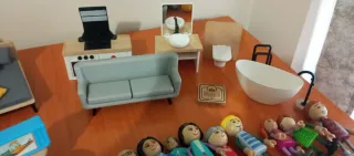 Casa de muñecas de madera