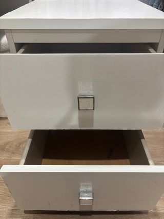 Mesita de noche Ikea blanca