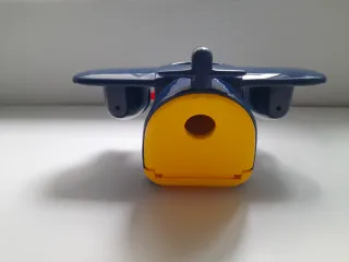 Avión infantil de carga con rampa trasera