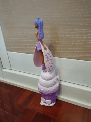 Sky Dancers Purple Licious Muñeca