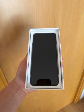 OPPO A38 Seminuevo con Caja (Sin Cargador)