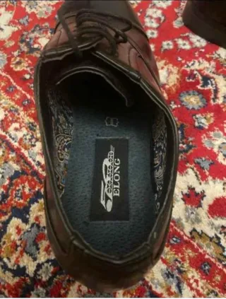 Elegantes zapatos de vestir de piel color negro